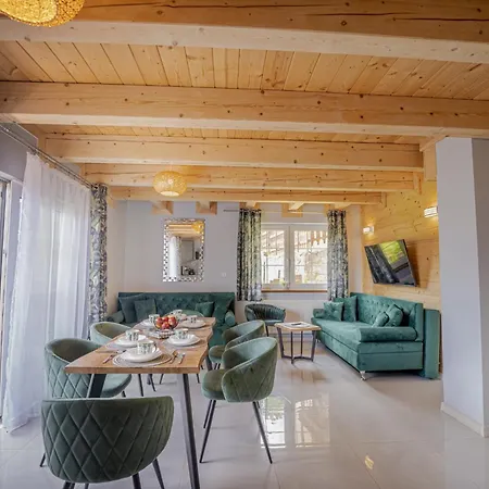 Szafranowe Wzgorze Iii-dom Z Parkingiem, Sauna, Zew Jacuzzi בקתה
